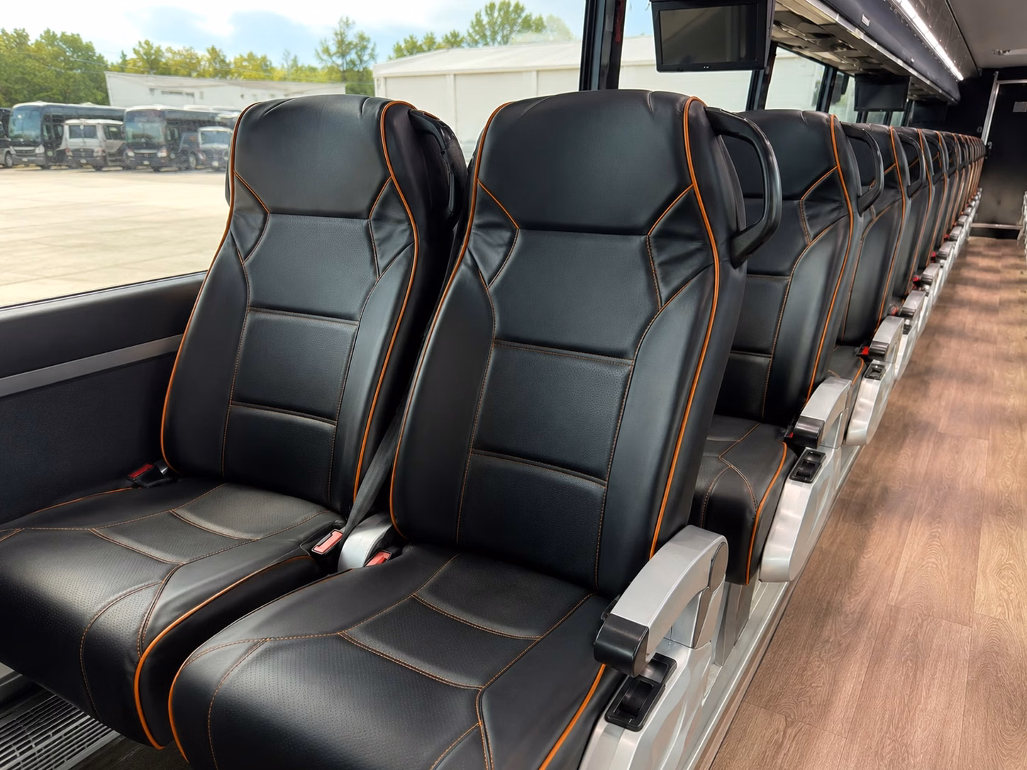 corporate sporting event shuttles for indio business groups