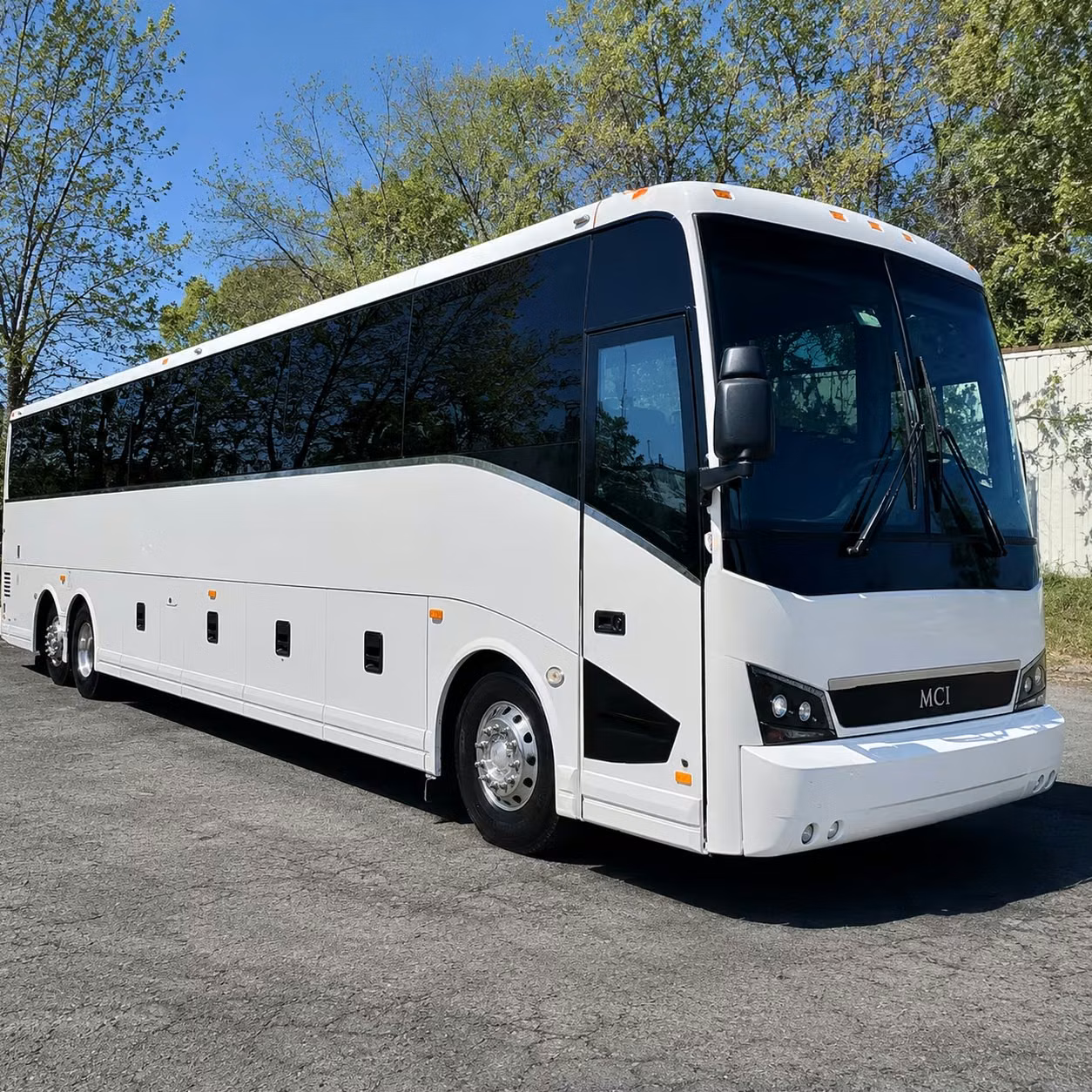shuttle bus service for goldenvoice and desert trip events at the polo club
